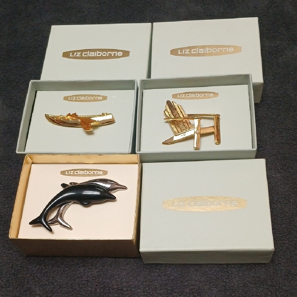 3 Vintage Liz Claiborne Boxed Brooch Pins